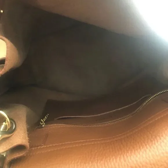 Cuyana Leather Backpack Caramel - Picture 12 of 14